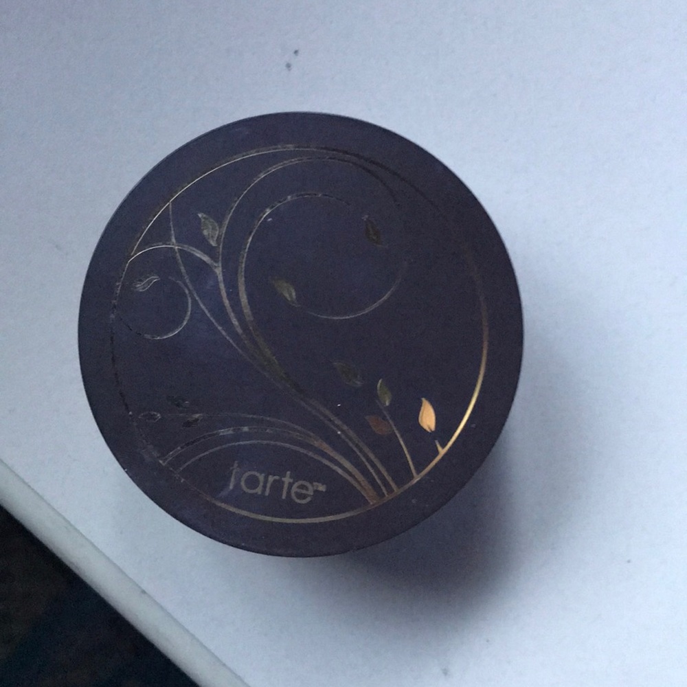 Tarte Amazonian clay airbrush foundation